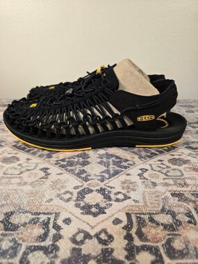 Keen Uneek Outdoor Trail Paracord Water Sport Sandals Blacknsose Men's Size 13